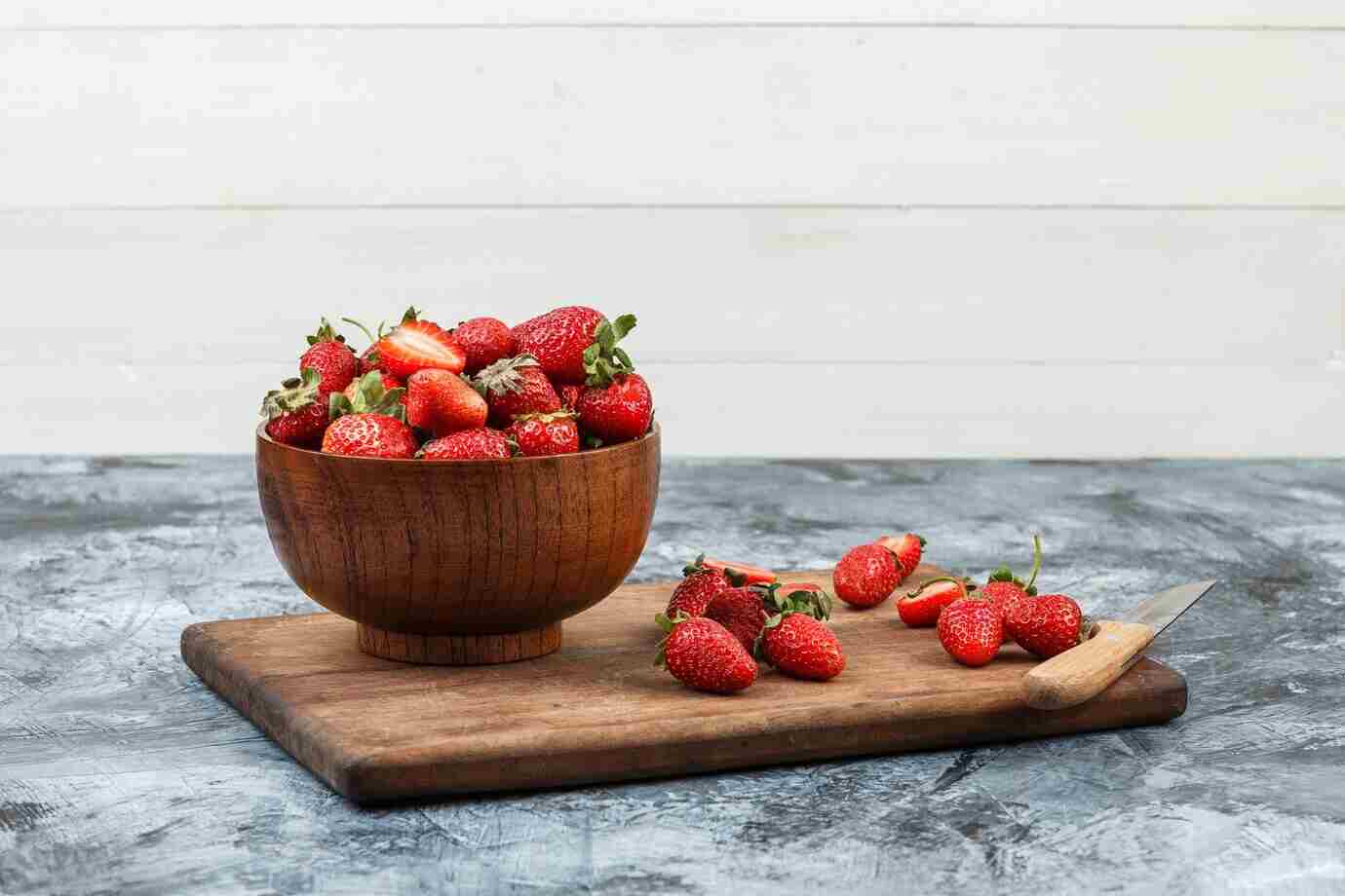 Strawberries & Diabetes: Benefits or Risks?