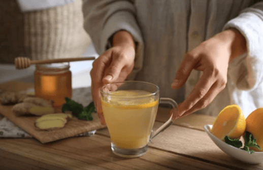 Top Non-Alcoholic Wellness Drinks of 2025: Calm, Focus & Energy